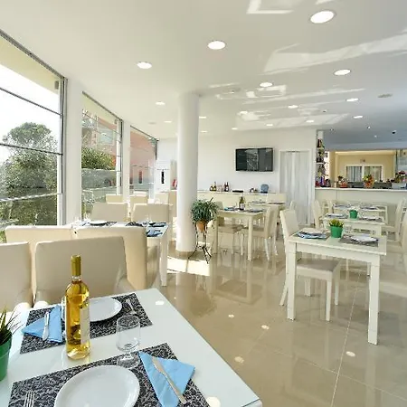 Hotel Palapart Gikas And